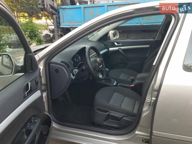 Бежевый Шкода Октавия, объемом двигателя 1.4 л и пробегом 218 тыс. км за 7199 $, фото 20 на Automoto.ua