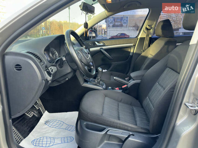 Бежевый Шкода Октавия, объемом двигателя 1.8 л и пробегом 143 тыс. км за 8990 $, фото 12 на Automoto.ua