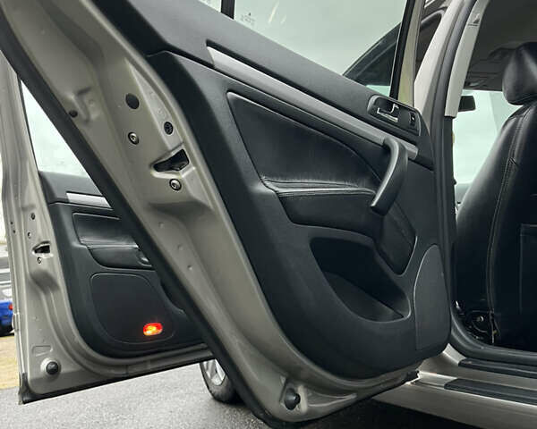 Бежевый Шкода Октавия, объемом двигателя 1.97 л и пробегом 250 тыс. км за 9500 $, фото 22 на Automoto.ua