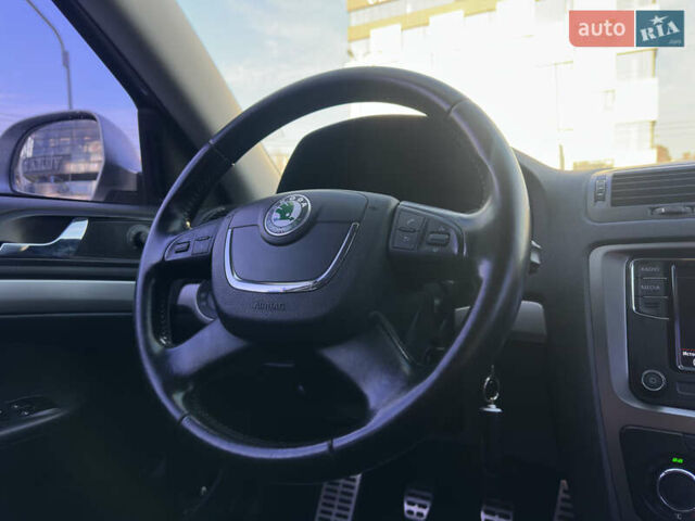 Бежевый Шкода Октавия, объемом двигателя 1.8 л и пробегом 143 тыс. км за 8990 $, фото 19 на Automoto.ua