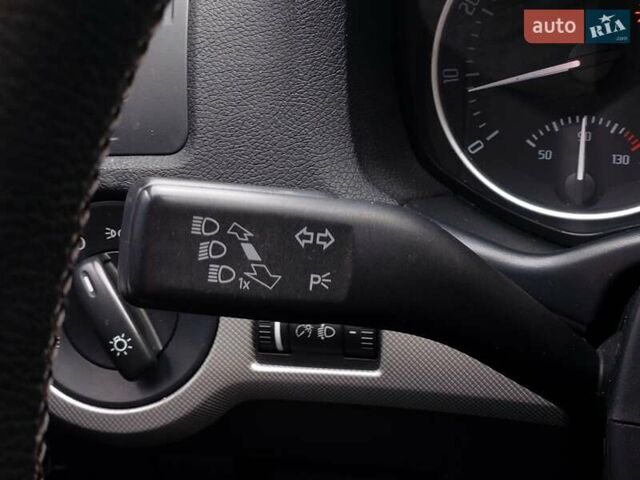 Бежевый Шкода Октавия, объемом двигателя 1.8 л и пробегом 137 тыс. км за 7599 $, фото 22 на Automoto.ua