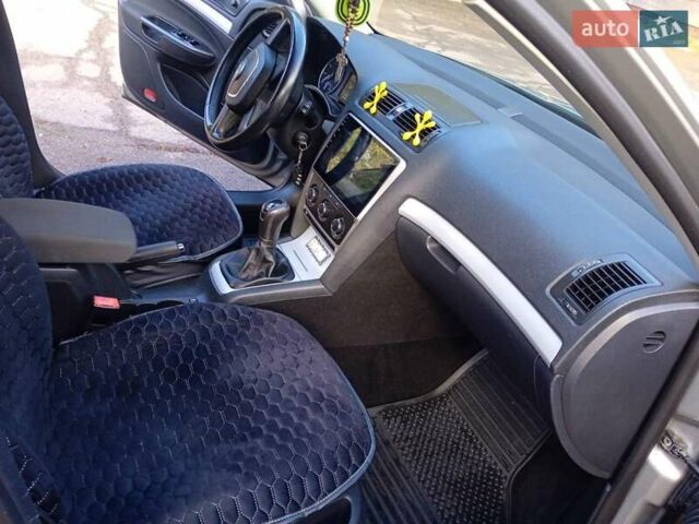 Бежевий Шкода Октавія, об'ємом двигуна 1.6 л та пробігом 232 тис. км за 8800 $, фото 48 на Automoto.ua