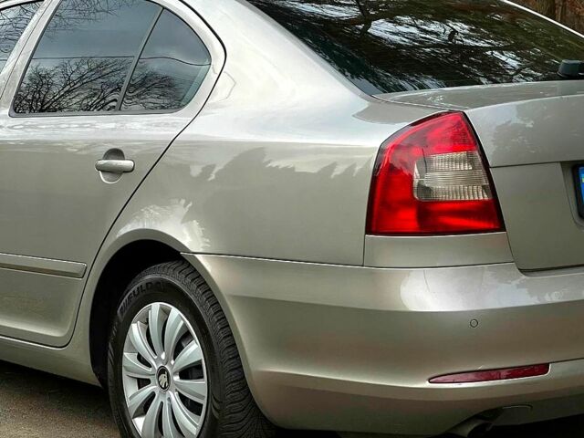 Бежевый Шкода Октавия, объемом двигателя 1.2 л и пробегом 190 тыс. км за 6900 $, фото 7 на Automoto.ua