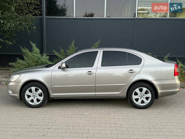 Бежевый Шкода Октавия, объемом двигателя 1.8 л и пробегом 187 тыс. км за 7500 $, фото 9 на Automoto.ua