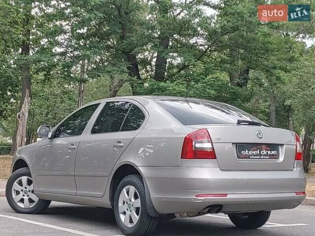 Бежевый Шкода Октавия, объемом двигателя 1.8 л и пробегом 137 тыс. км за 7599 $, фото 9 на Automoto.ua