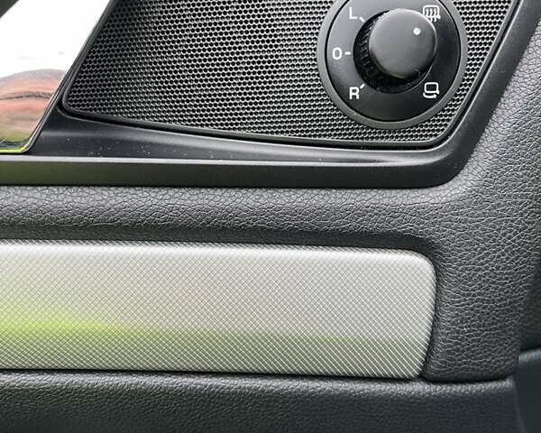 Бежевый Шкода Октавия, объемом двигателя 1.97 л и пробегом 250 тыс. км за 9500 $, фото 25 на Automoto.ua