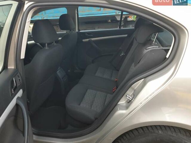 Бежевый Шкода Октавия, объемом двигателя 1.4 л и пробегом 218 тыс. км за 7199 $, фото 26 на Automoto.ua