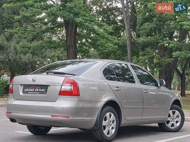 Бежевый Шкода Октавия, объемом двигателя 1.8 л и пробегом 137 тыс. км за 7599 $, фото 6 на Automoto.ua