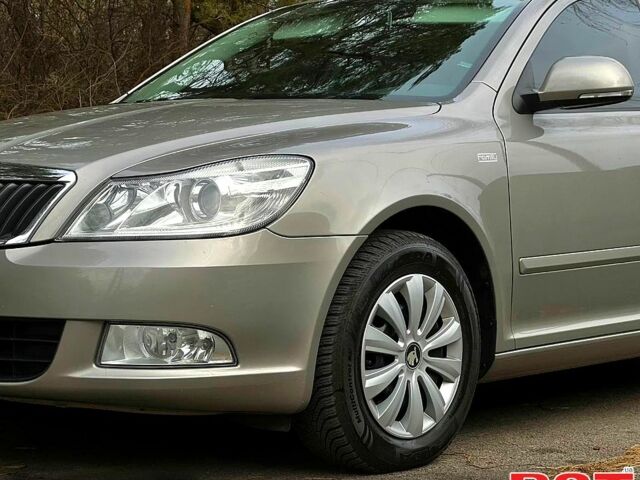 Бежевый Шкода Октавия, объемом двигателя 1.2 л и пробегом 190 тыс. км за 6900 $, фото 8 на Automoto.ua