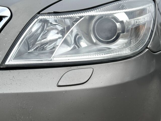 Бежевий Шкода Октавія, об'ємом двигуна 1.6 л та пробігом 255 тис. км за 7900 $, фото 2 на Automoto.ua