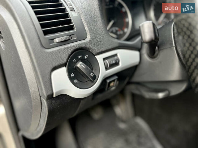 Бежевий Шкода Октавія, об'ємом двигуна 1.6 л та пробігом 226 тис. км за 8100 $, фото 39 на Automoto.ua