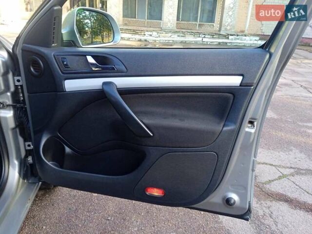 Бежевий Шкода Октавія, об'ємом двигуна 1.6 л та пробігом 232 тис. км за 8800 $, фото 26 на Automoto.ua