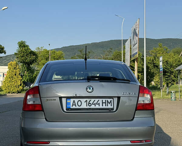 Шкода Октавія 2011 у Виноградове на Automoto.ua Бежевий Шкода Октавія, об'ємом двигуна 1.6 л та пробігом 320 тис. км за 7500 $, фото 3 на Automoto.ua