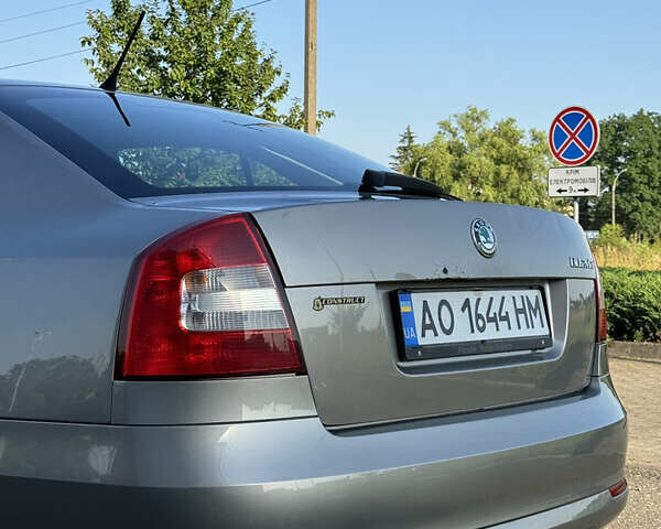 Шкода Октавія 2011 у Виноградове на Automoto.ua Бежевий Шкода Октавія, об'ємом двигуна 1.6 л та пробігом 320 тис. км за 7500 $, фото 7 на Automoto.ua