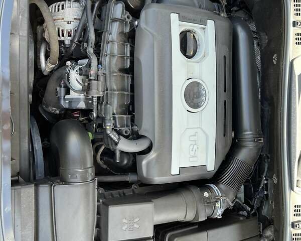 Бежевый Шкода Октавия, объемом двигателя 1.8 л и пробегом 113 тыс. км за 8000 $, фото 9 на Automoto.ua