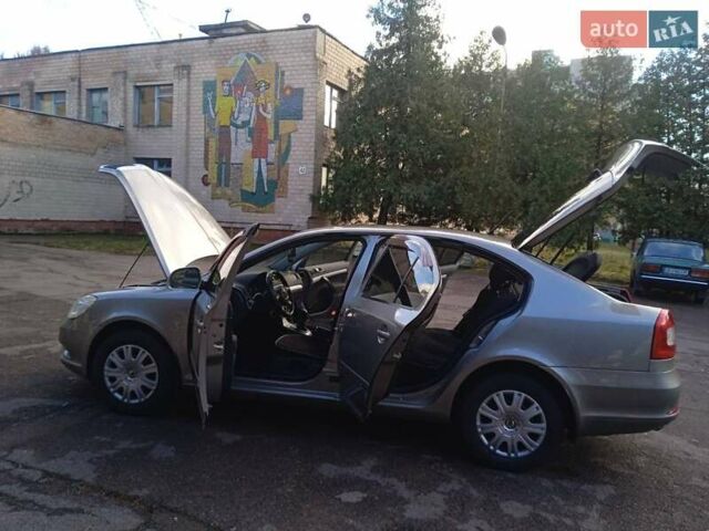 Бежевий Шкода Октавія, об'ємом двигуна 1.6 л та пробігом 232 тис. км за 8800 $, фото 17 на Automoto.ua