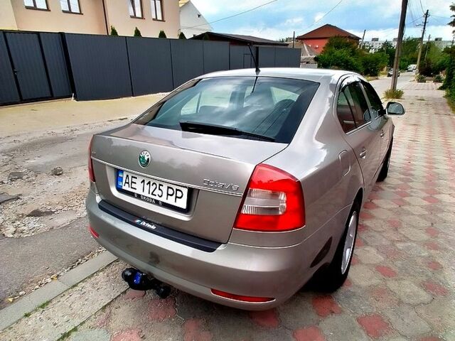 Шкода Октавія 2011 у Запоріжжя на Automoto.ua Бежевий Шкода Октавія, об'ємом двигуна 1.6 л та пробігом 159 тис. км за 7300 $, фото 1 на Automoto.ua