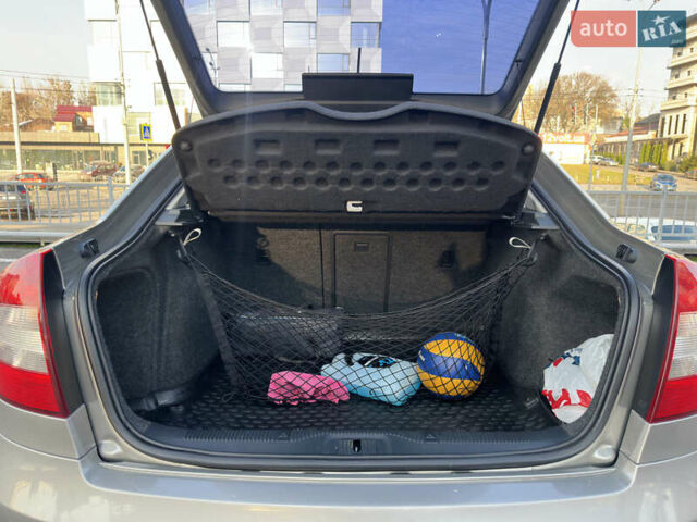 Бежевый Шкода Октавия, объемом двигателя 1.8 л и пробегом 143 тыс. км за 8990 $, фото 30 на Automoto.ua