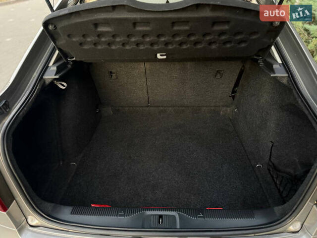 Бежевый Шкода Октавия, объемом двигателя 1.8 л и пробегом 187 тыс. км за 7500 $, фото 17 на Automoto.ua