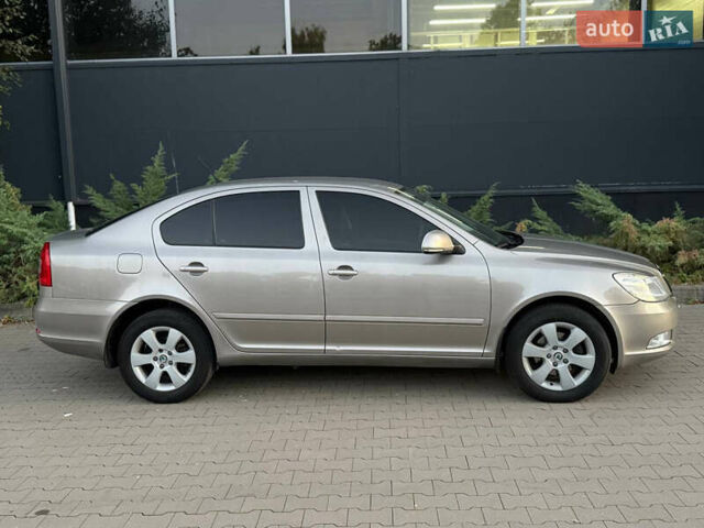 Бежевый Шкода Октавия, объемом двигателя 1.8 л и пробегом 187 тыс. км за 7500 $, фото 10 на Automoto.ua