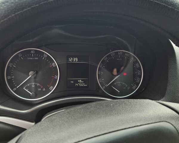 Бежевый Шкода Октавия, объемом двигателя 1.6 л и пробегом 147 тыс. км за 9600 $, фото 10 на Automoto.ua