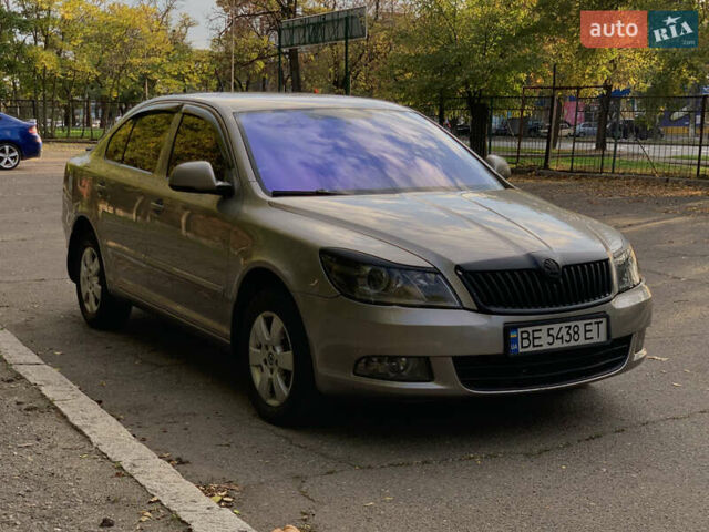 Шкода Октавия 2012 в Николаеве на Automoto.ua Бежевый Шкода Октавия, объемом двигателя 1.8 л и пробегом 250 тыс. км за 6800 $, фото 2 на Automoto.ua