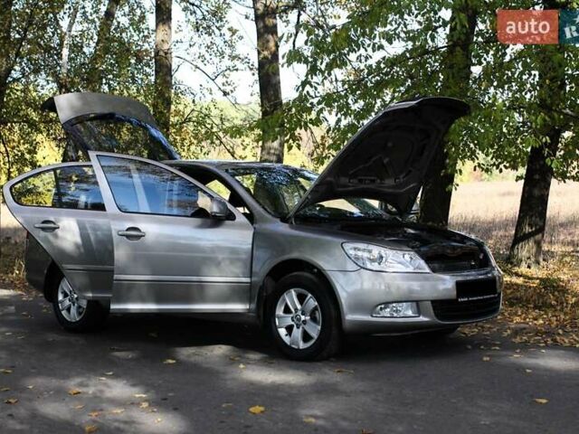 Бежевый Шкода Октавия, объемом двигателя 1.8 л и пробегом 217 тыс. км за 8600 $, фото 24 на Automoto.ua