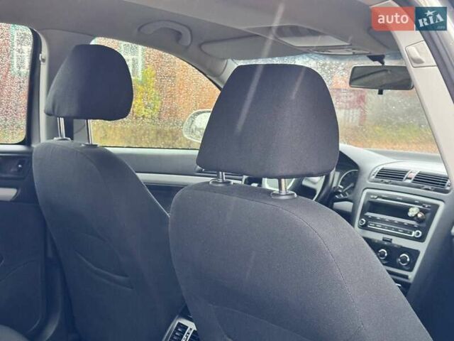 Бежевый Шкода Октавия, объемом двигателя 1.8 л и пробегом 155 тыс. км за 7920 $, фото 21 на Automoto.ua