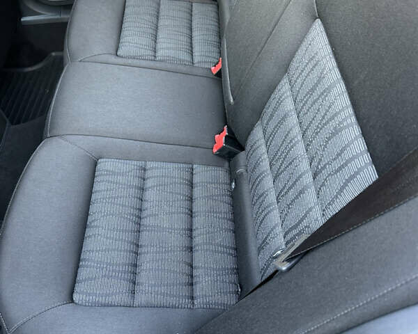 Бежевый Шкода Октавия, объемом двигателя 1.8 л и пробегом 40 тыс. км за 11900 $, фото 28 на Automoto.ua