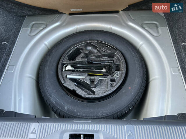 Бежевый Шкода Октавия, объемом двигателя 1.8 л и пробегом 40 тыс. км за 11900 $, фото 27 на Automoto.ua