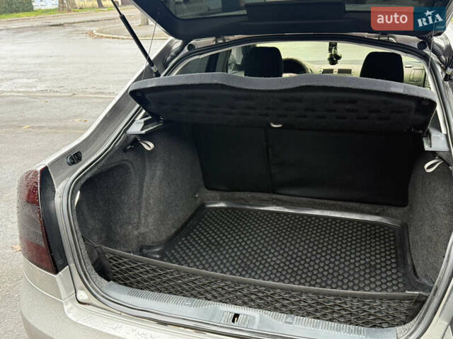 Бежевий Шкода Октавія, об'ємом двигуна 1.8 л та пробігом 268 тис. км за 6750 $, фото 31 на Automoto.ua