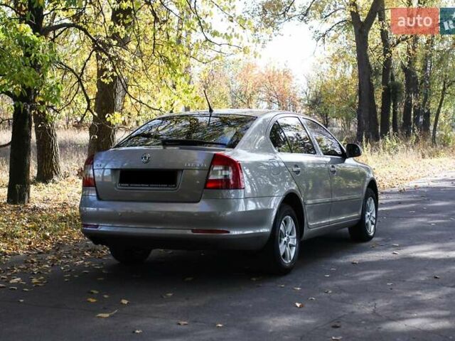 Бежевый Шкода Октавия, объемом двигателя 1.8 л и пробегом 217 тыс. км за 8600 $, фото 17 на Automoto.ua