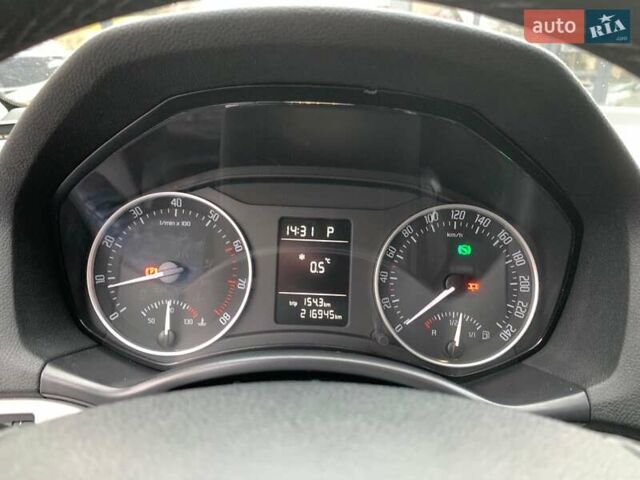 Бежевий Шкода Октавія, об'ємом двигуна 1.8 л та пробігом 217 тис. км за 8990 $, фото 34 на Automoto.ua