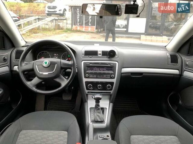 Бежевий Шкода Октавія, об'ємом двигуна 1.8 л та пробігом 217 тис. км за 8990 $, фото 26 на Automoto.ua