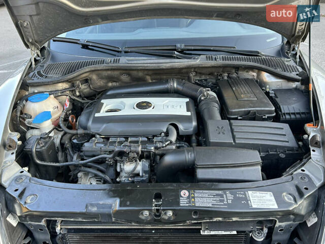 Бежевый Шкода Октавия, объемом двигателя 1.8 л и пробегом 40 тыс. км за 11900 $, фото 36 на Automoto.ua