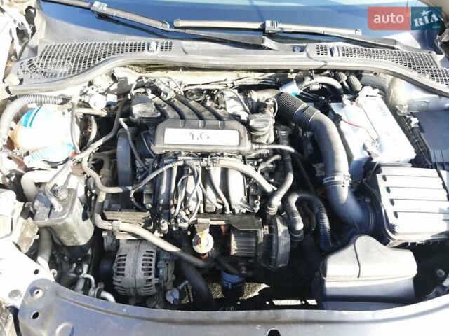 Бежевий Шкода Октавія, об'ємом двигуна 1.6 л та пробігом 200 тис. км за 8199 $, фото 26 на Automoto.ua