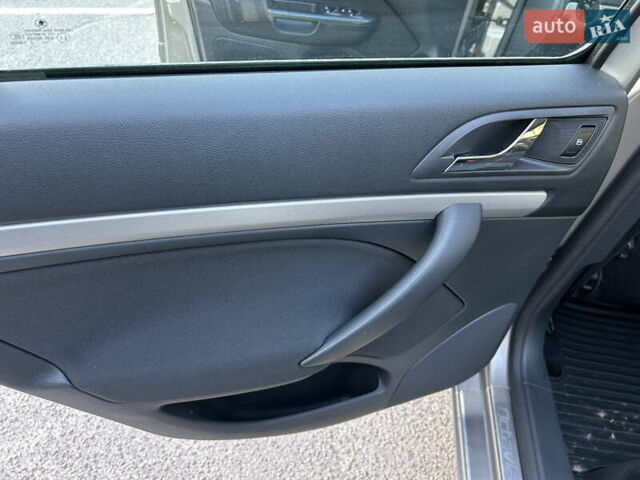 Бежевый Шкода Октавия, объемом двигателя 1.8 л и пробегом 40 тыс. км за 11900 $, фото 44 на Automoto.ua