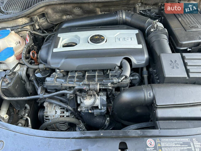 Бежевый Шкода Октавия, объемом двигателя 1.8 л и пробегом 39 тыс. км за 12200 $, фото 44 на Automoto.ua