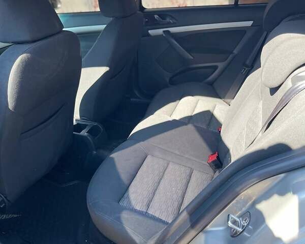 Бежевый Шкода Октавия, объемом двигателя 1.6 л и пробегом 147 тыс. км за 9600 $, фото 27 на Automoto.ua