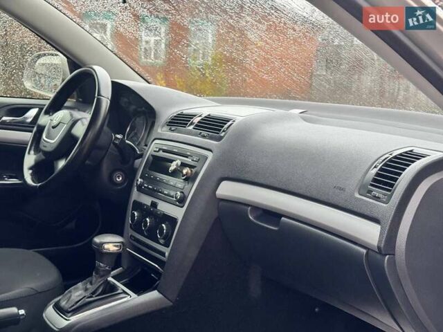 Бежевый Шкода Октавия, объемом двигателя 1.8 л и пробегом 155 тыс. км за 7920 $, фото 23 на Automoto.ua