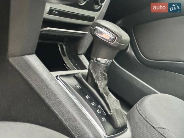 Бежевый Шкода Октавия, объемом двигателя 1.8 л и пробегом 155 тыс. км за 7920 $, фото 17 на Automoto.ua