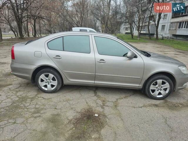 Бежевий Шкода Октавія, об'ємом двигуна 1.8 л та пробігом 231 тис. км за 8200 $, фото 2 на Automoto.ua