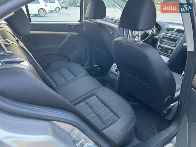 Бежевый Шкода Октавия, объемом двигателя 1.8 л и пробегом 40 тыс. км за 11900 $, фото 39 на Automoto.ua