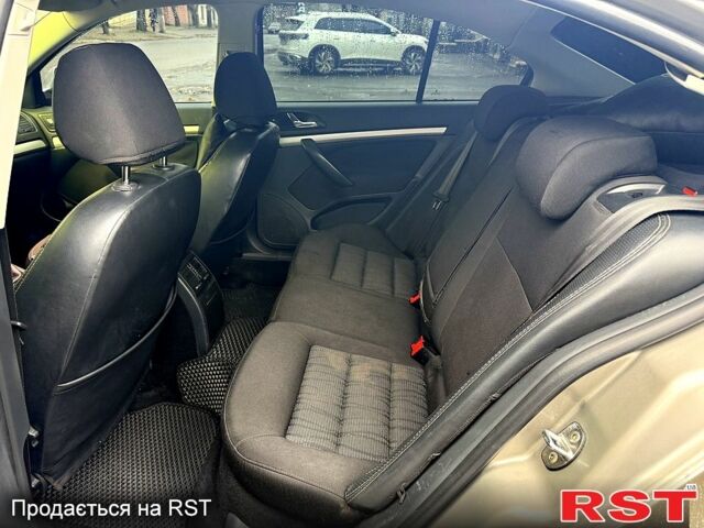 Бежевый Шкода Октавия, объемом двигателя 1.8 л и пробегом 0 тыс. км за 6700 $, фото 8 на Automoto.ua