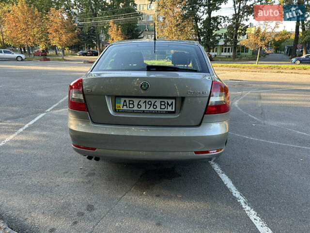 Бежевый Шкода Октавия, объемом двигателя 1.8 л и пробегом 39 тыс. км за 12500 $, фото 19 на Automoto.ua