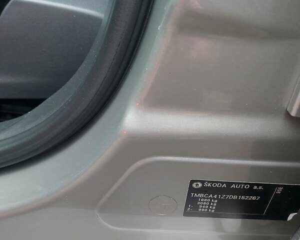 Бежевый Шкода Октавия, объемом двигателя 1.6 л и пробегом 147 тыс. км за 9600 $, фото 19 на Automoto.ua