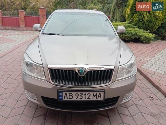 Шкода Октавия 2012 в Хмельницком на Automoto.ua Бежевый Шкода Октавия, объемом двигателя 1.8 л и пробегом 269 тыс. км за 6800 $, фото 1 на Automoto.ua