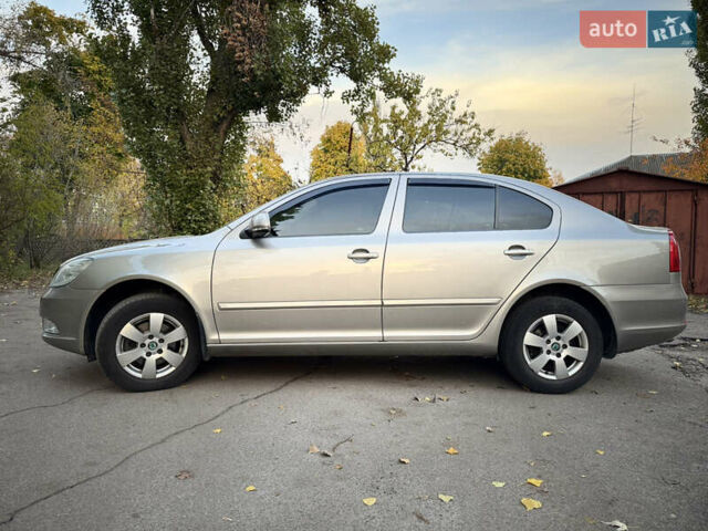 Бежевий Шкода Октавія, об'ємом двигуна 1.8 л та пробігом 205 тис. км за 8000 $, фото 3 на Automoto.ua