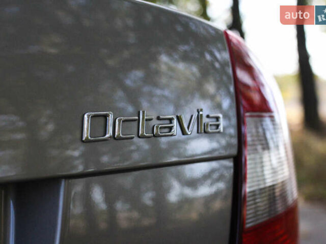 Бежевый Шкода Октавия, объемом двигателя 1.8 л и пробегом 217 тыс. км за 8600 $, фото 38 на Automoto.ua