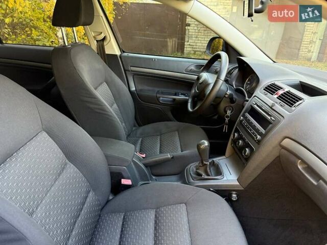 Шкода Октавія 2012 у Києві на Automoto.ua Бежевий Шкода Октавія, об'ємом двигуна 1.6 л та пробігом 196 тис. км за 7000 $, фото 9 на Automoto.ua